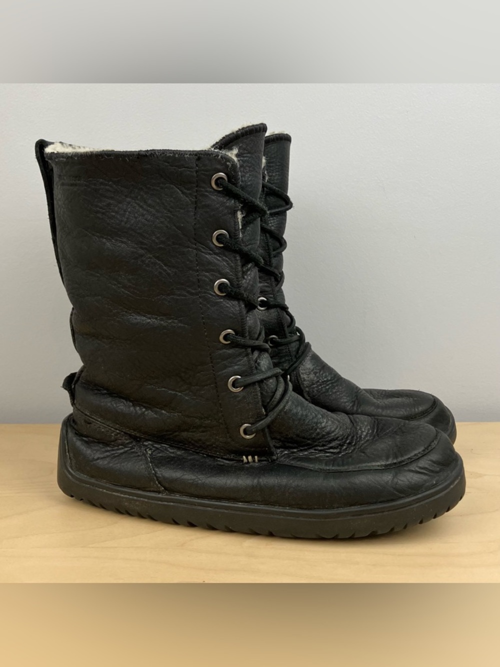 Manitoba Women’s Size 8.0 /M6 Tundra Black Leather Waterproof Lined Winter Boots